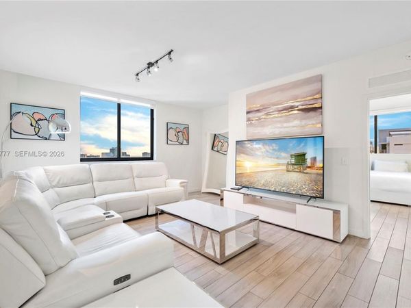 999 SW 1st Ave , Unit 2204, Miami, FL 33130