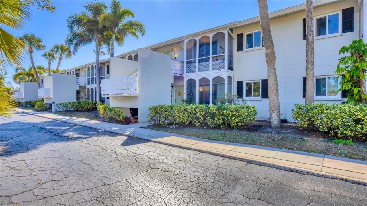 2304 Ringling Boulevard, Unit 113, Sarasota, FL 34237 Main Photo