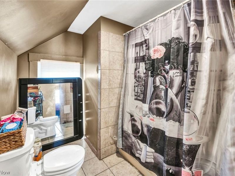 7914 Dorver Avenue, Cleveland, OH 44105 Photo 22