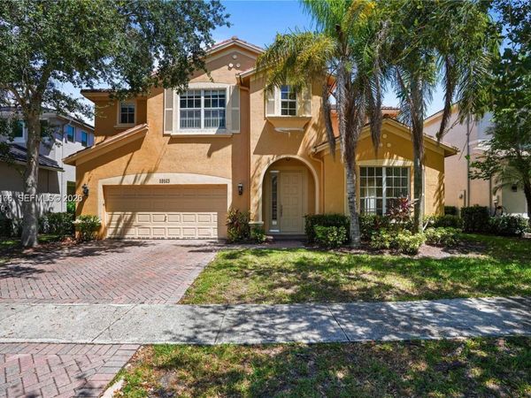 19143 Crystal St , Weston, FL 33332