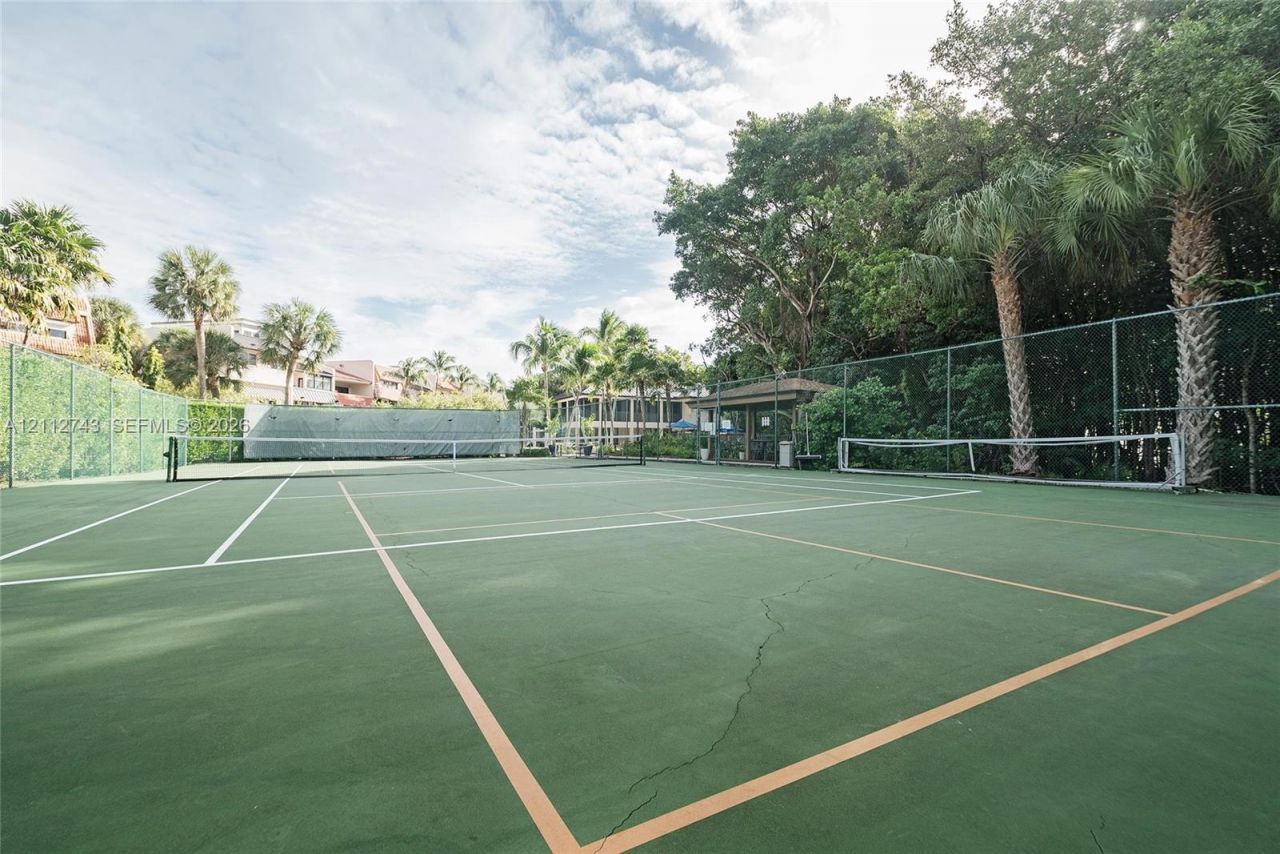 6157 Paradise Point Dr , Palmetto Bay, FL 33157 Photo