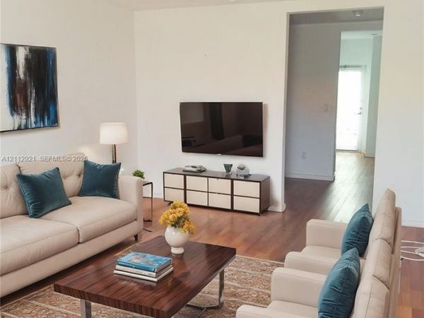 745 13th St , Unit 16, Miami Beach, FL 33139