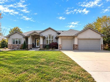 2772 APPLE MOUNTAIN Drive, HAMBURG, IA 51640