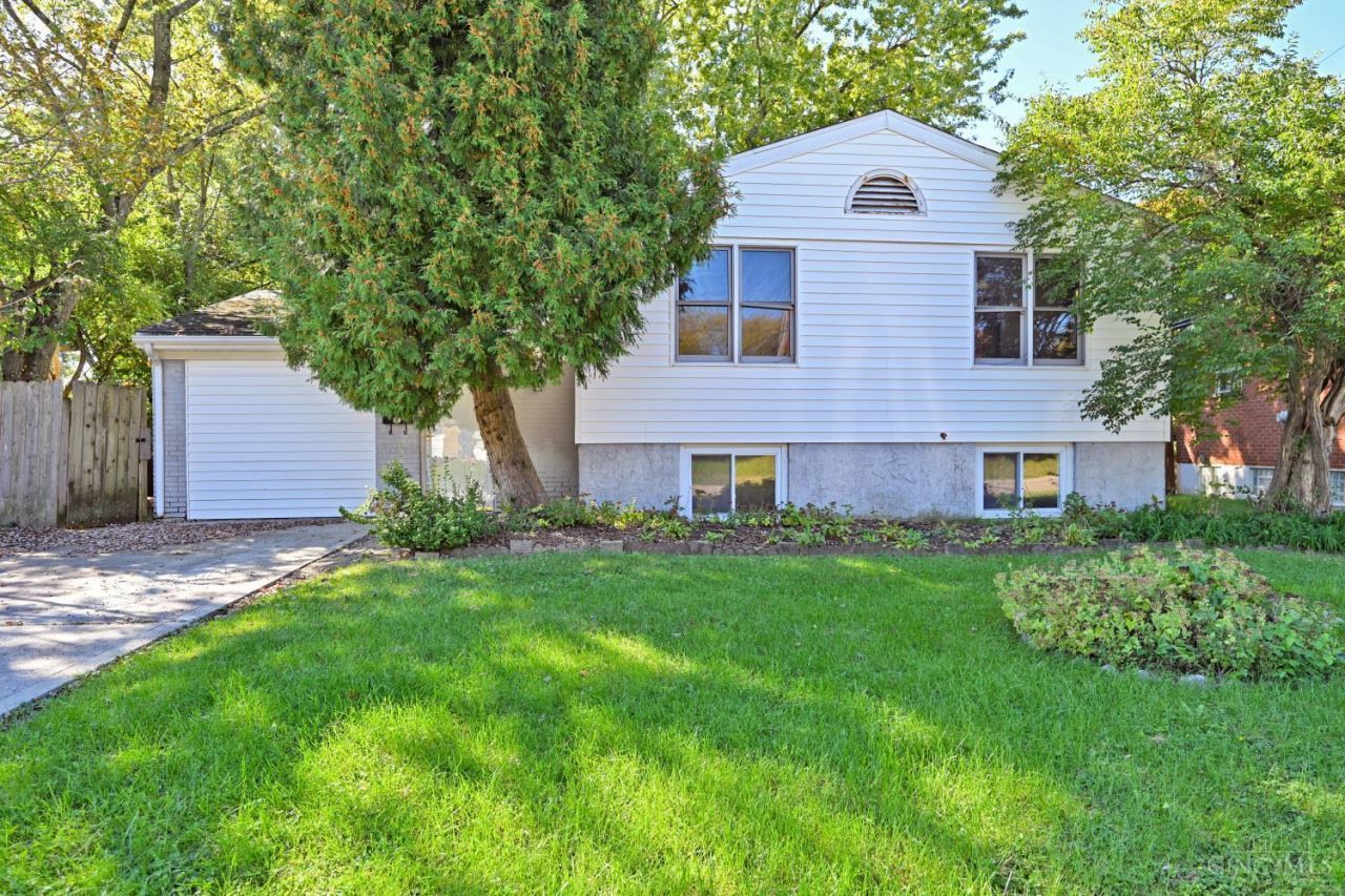 11626 Hinkley Drive, Forest Park, OH 45240 Main Photo