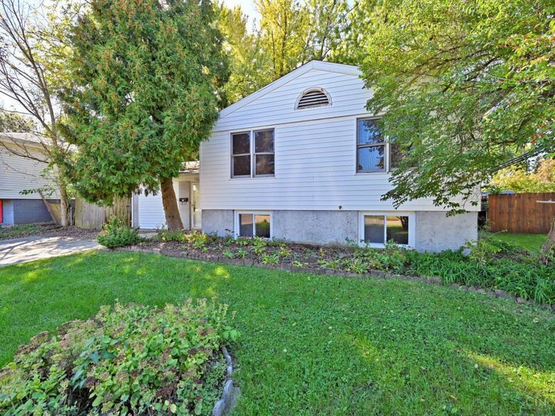 11626 Hinkley Drive, Forest Park, OH 45240 Photo 3