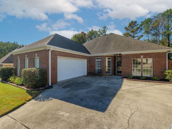 114 CREDEN PLACE, ALABASTER, AL 35007