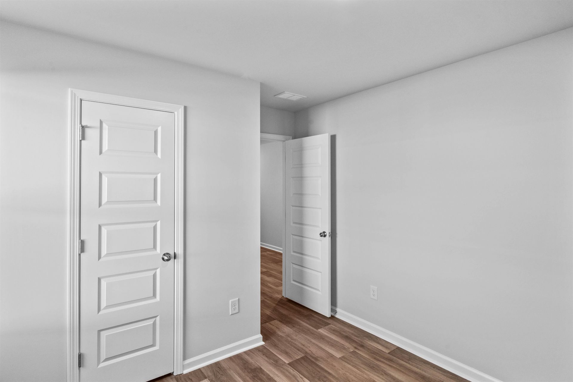 625 Green Valley Way  Photo 6