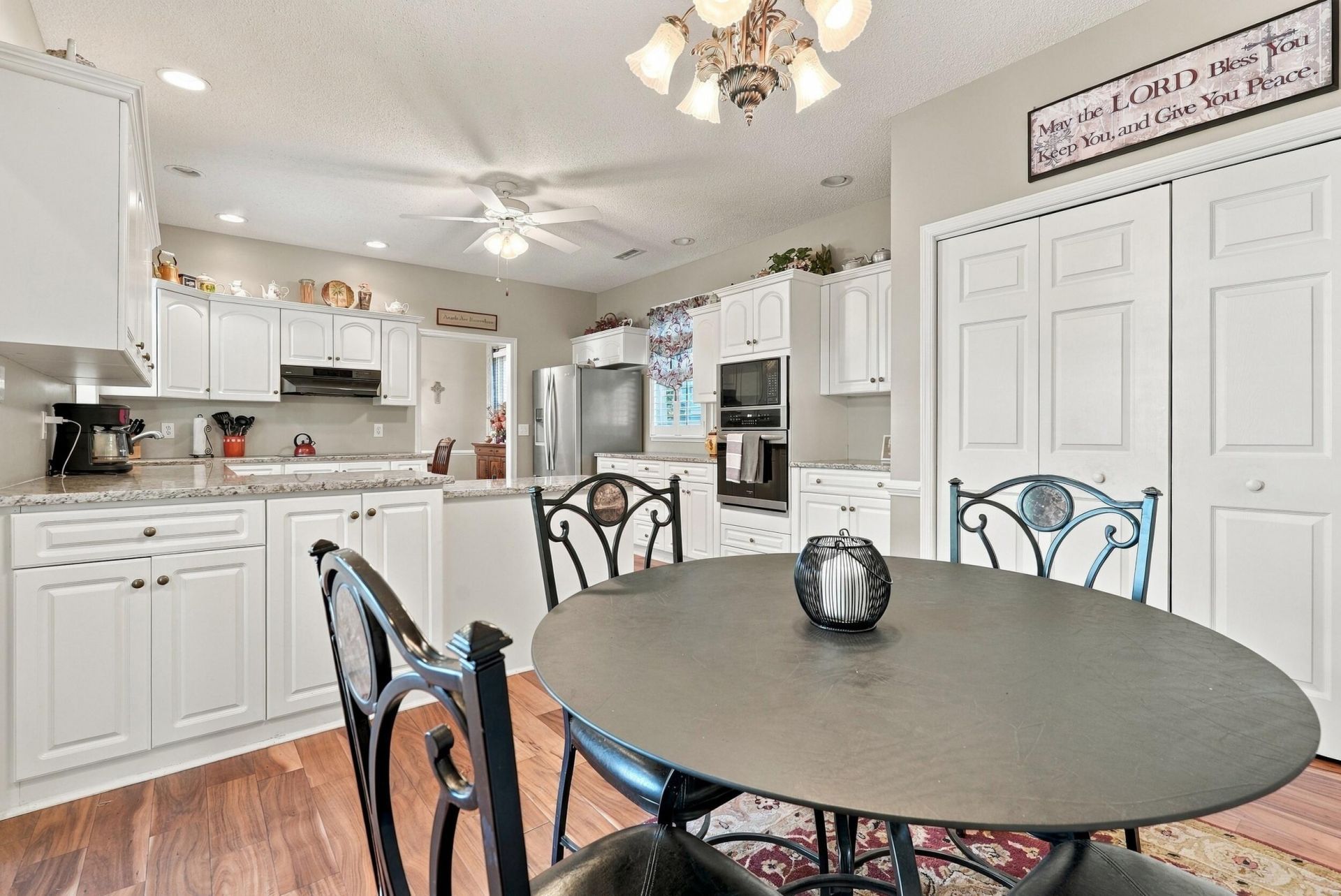 2403 Tuscany Drive Photo 10