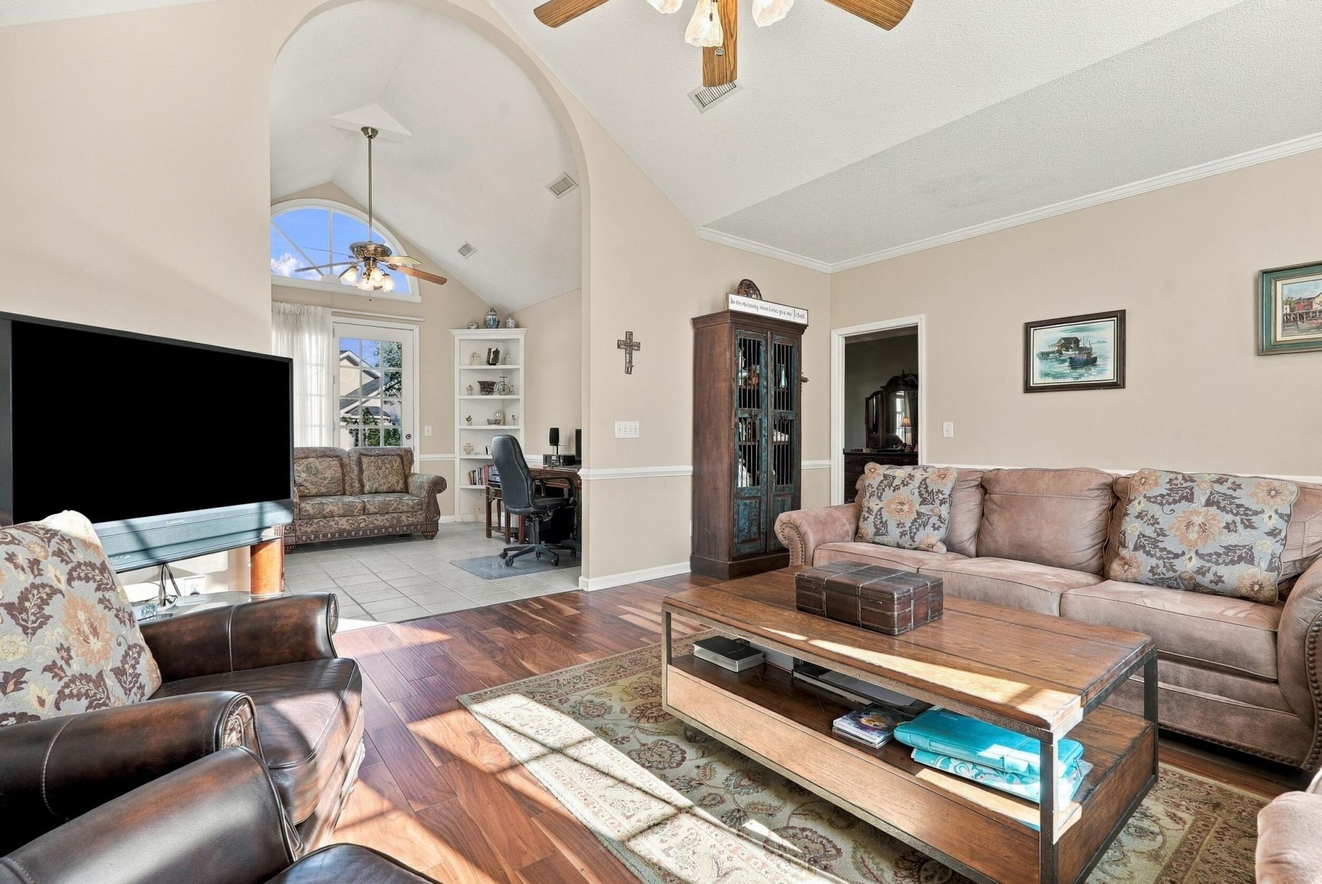 2403 Tuscany Drive Photo 15