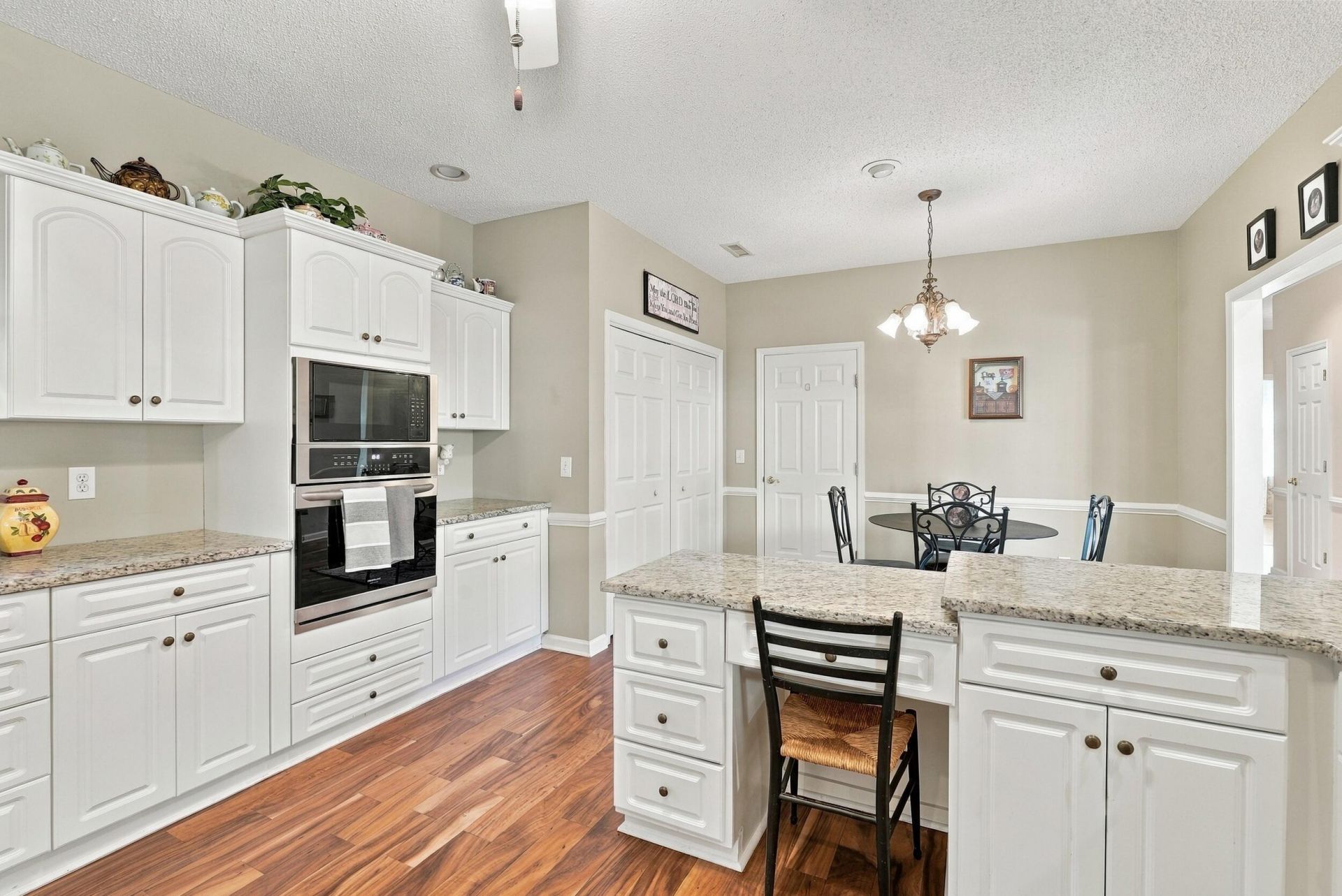 2403 Tuscany Drive Photo 8