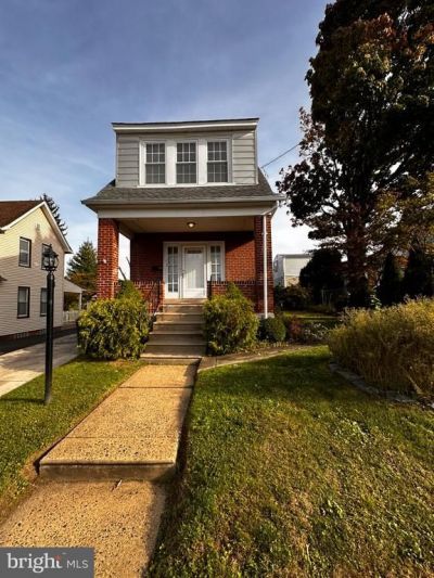 12 ELM AVENUE , ROCKLEDGE, PA 19046