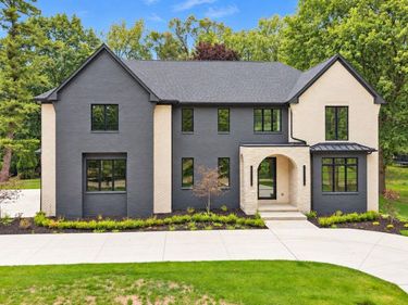 4546 Niagara Lane , Bloomfield Township, Mi 48301