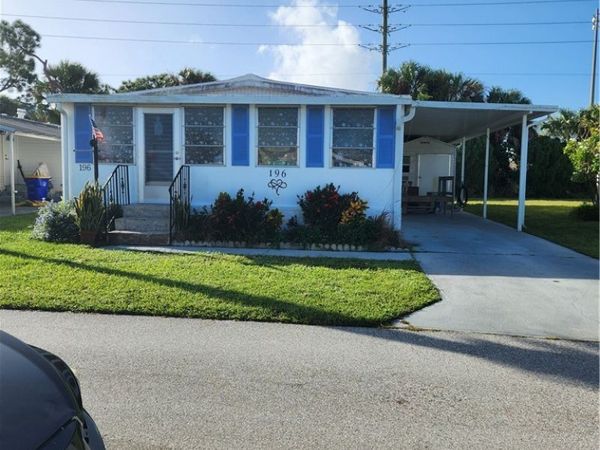 196 SE Trafalgar Terrace, Stuart, FL 34994