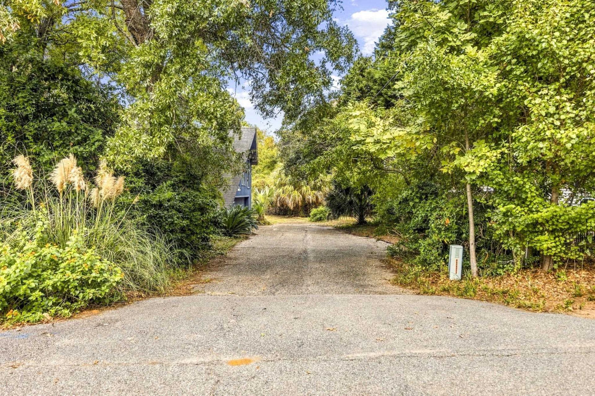 4900 Yaupon Circle Photo 4