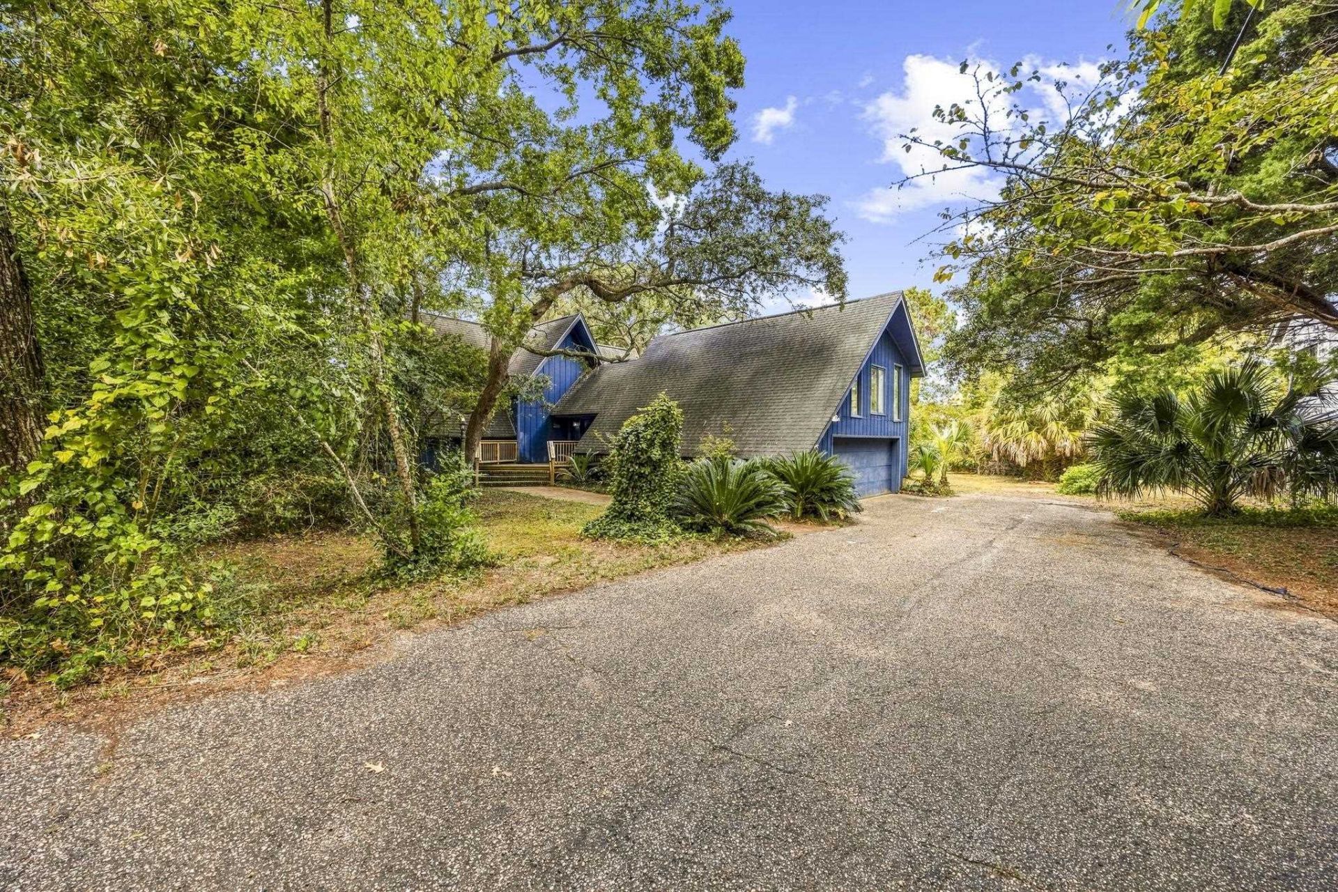 4900 Yaupon Circle Photo 5