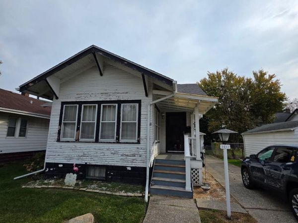 2013 N Sturdevant Street, Davenport, IA 52804