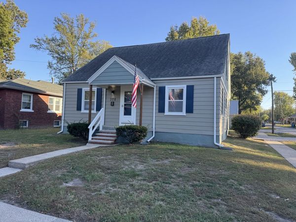 308 Mitchell Street W, Benton, IL 62812