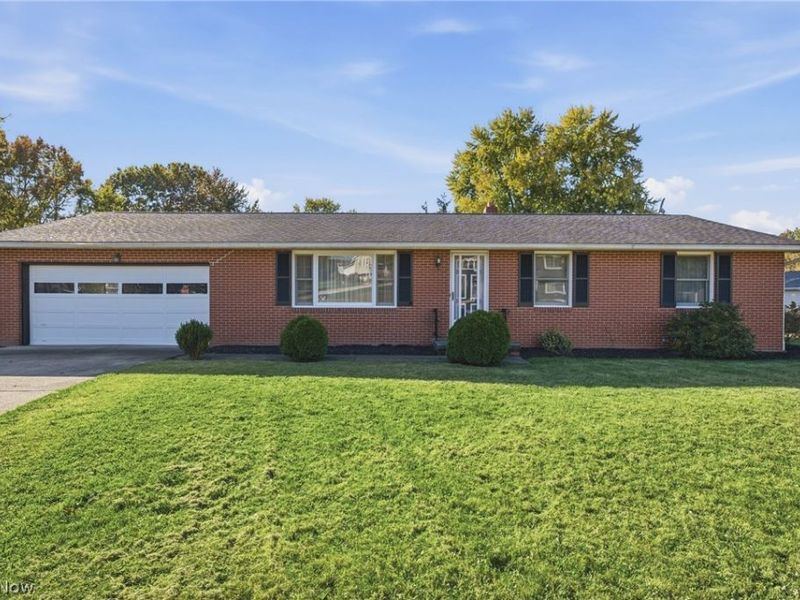5670 Valerius Street SW, Navarre, OH 44662 Photo 1