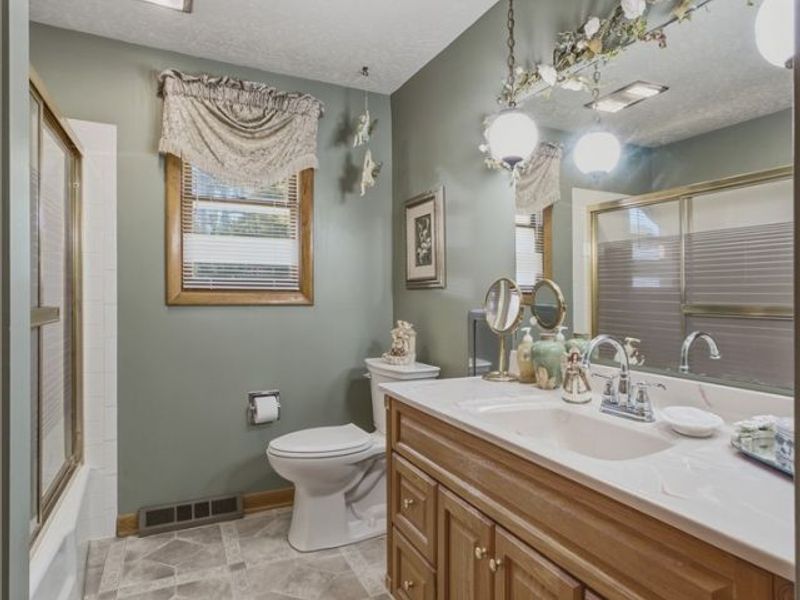 5670 Valerius Street SW, Navarre, OH 44662 Photo 22