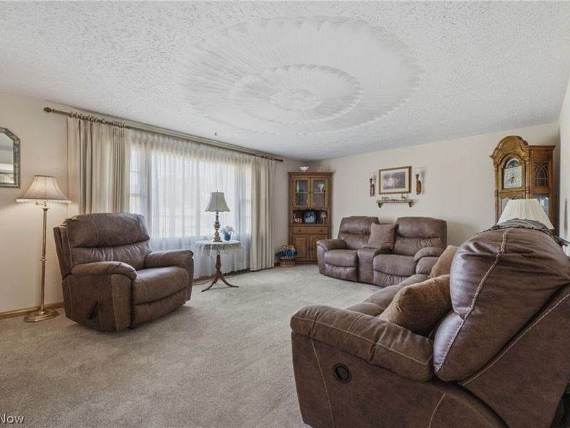 5670 Valerius Street SW, Navarre, OH 44662 Photo 6
