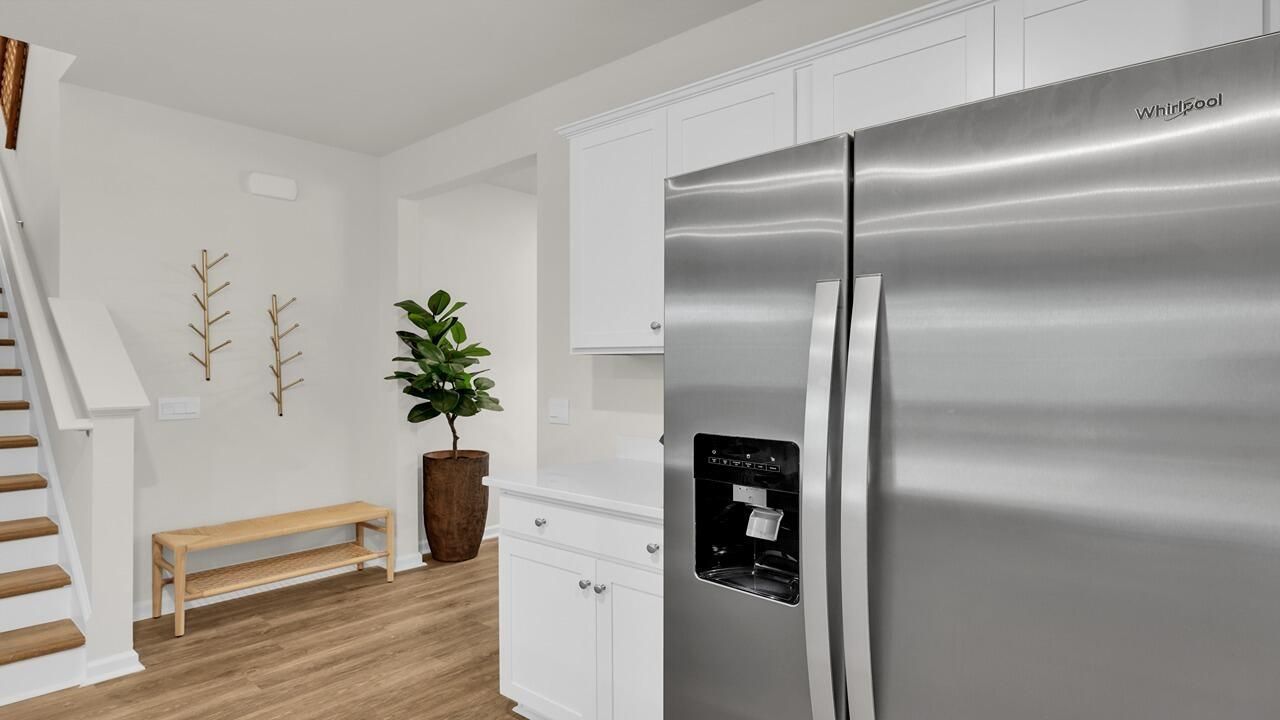 803 Crocus Street Photo 23