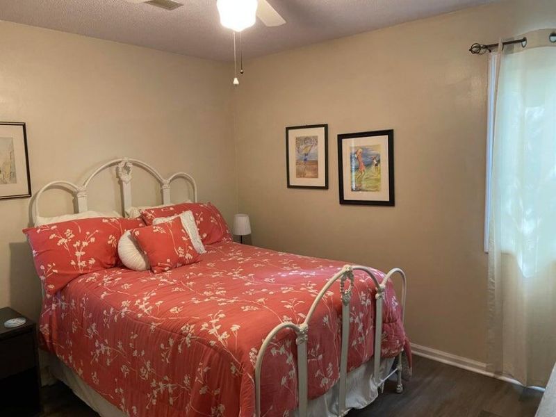 301 Ashburne Court Photo 9