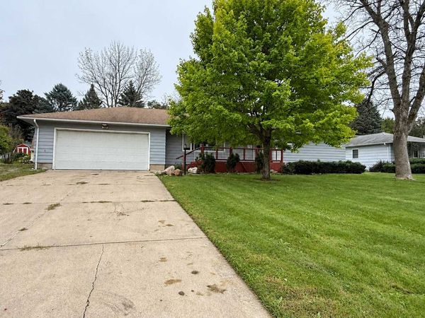 409 Lynwood Drive , Albert Lea, MN 56007