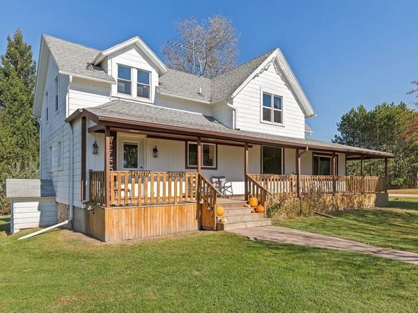 N1069 COUNTY ROAD H, Fremont, WI 54940