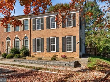 5886 PARENHAM WAY , ALEXANDRIA, VA 22310