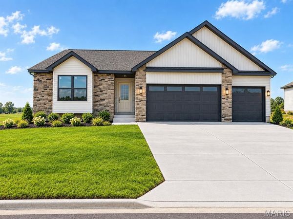 820 Barclay Drive , Farmington, MO 63640