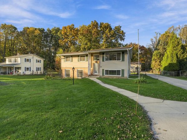 225 Highfield Road, Marshall, MI 49068