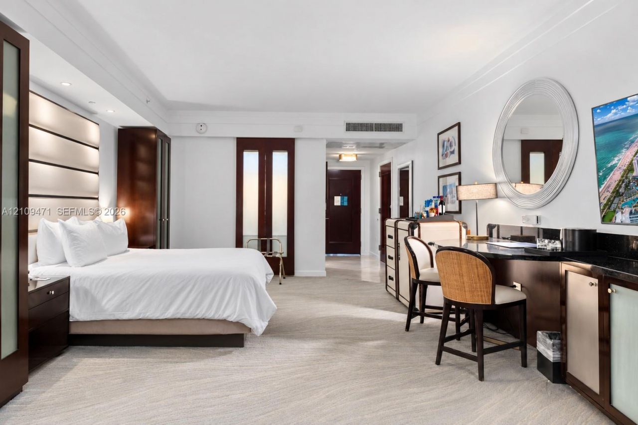 4391 Collins Ave , Unit 806, Miami Beach, FL 33140 Photo