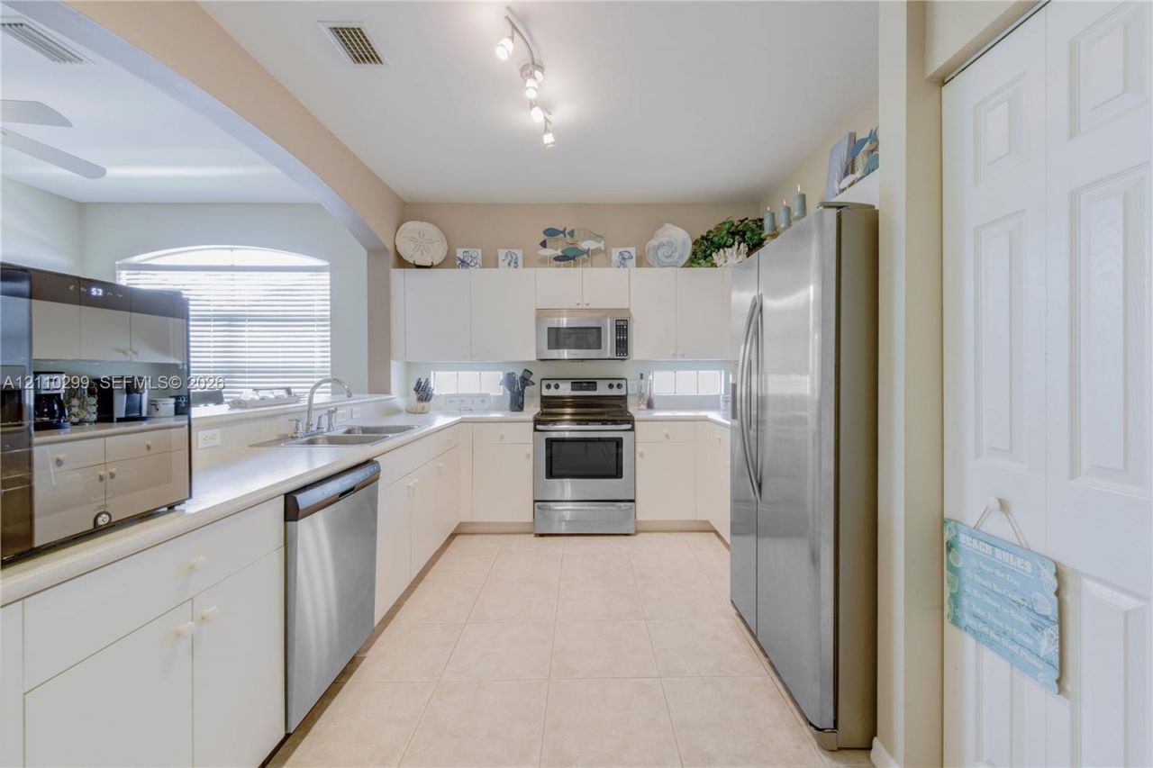 601 Southstar Dr , Unit 1004, Fort Pierce, FL 34949 Photo