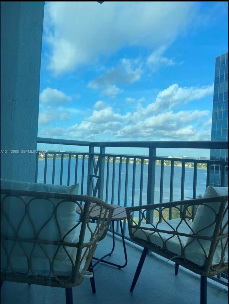 300 S Australian Ave , Unit 1506, West Palm Beach, FL 33401 Photo