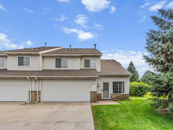 895 Ferdinand Drive, Shakopee, MN 55379