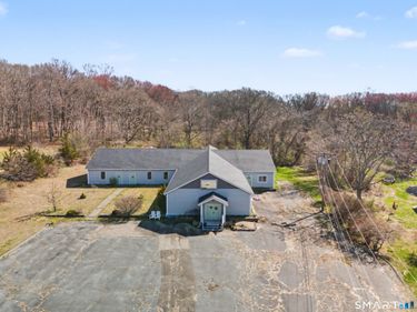 505 Old Colchester, Montville, CT 06382