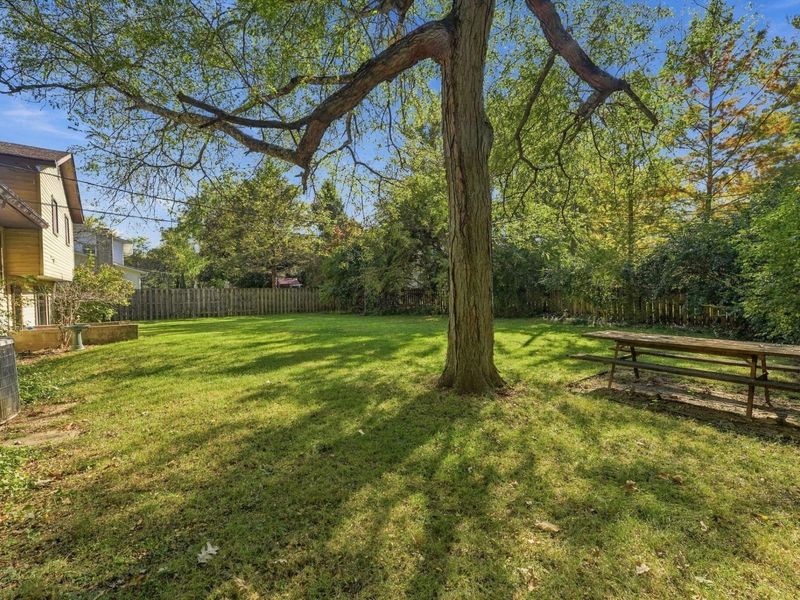 2135 Lane Road, Columbus, OH 43220 Photo 41
