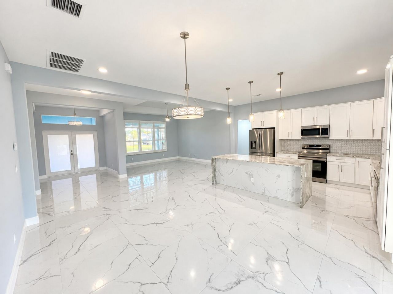 900 SW Versailles Avenue, Port Saint Lucie, FL 34953 Photo