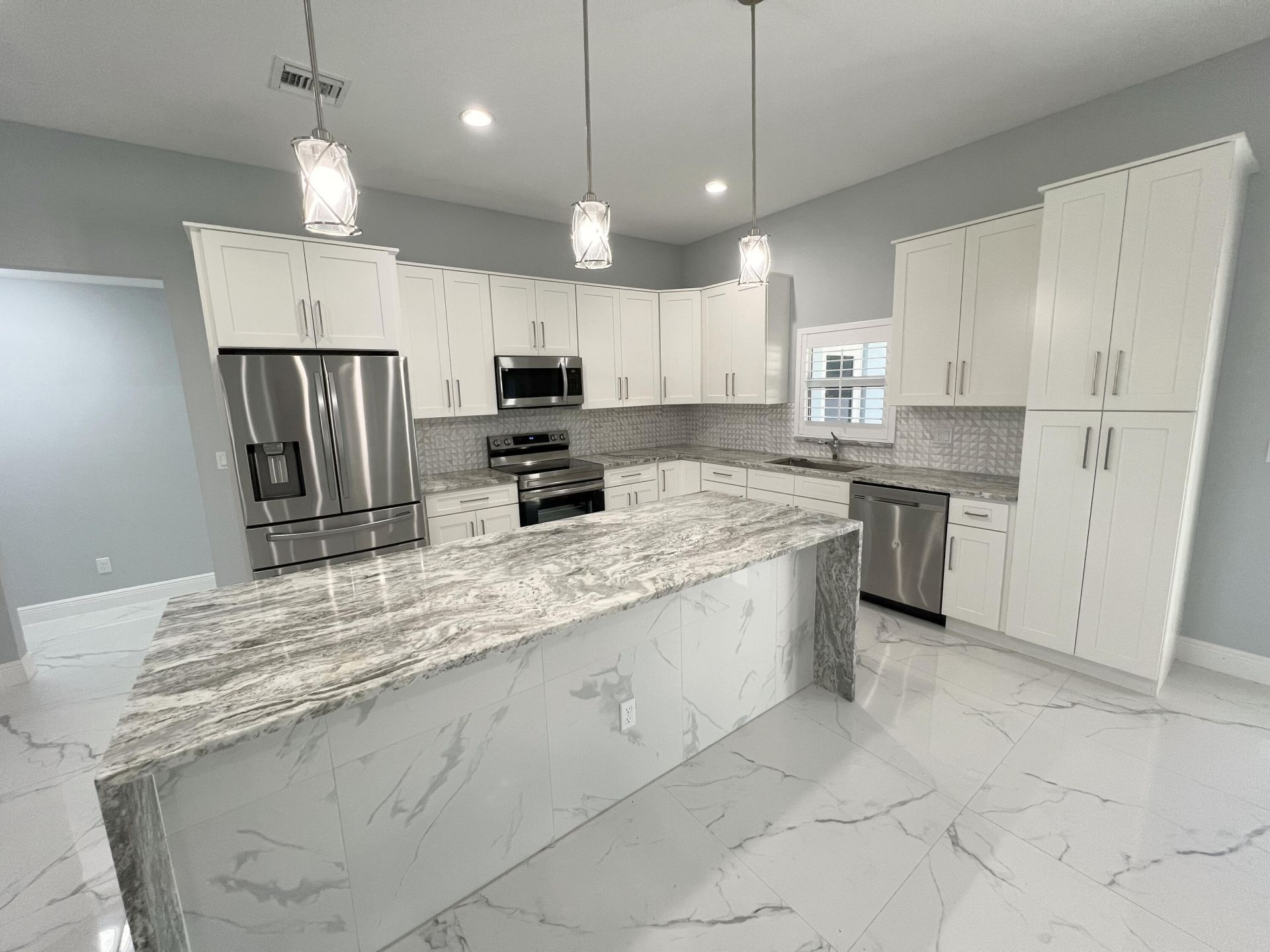 900 SW Versailles Avenue, Port Saint Lucie, FL 34953 Photo