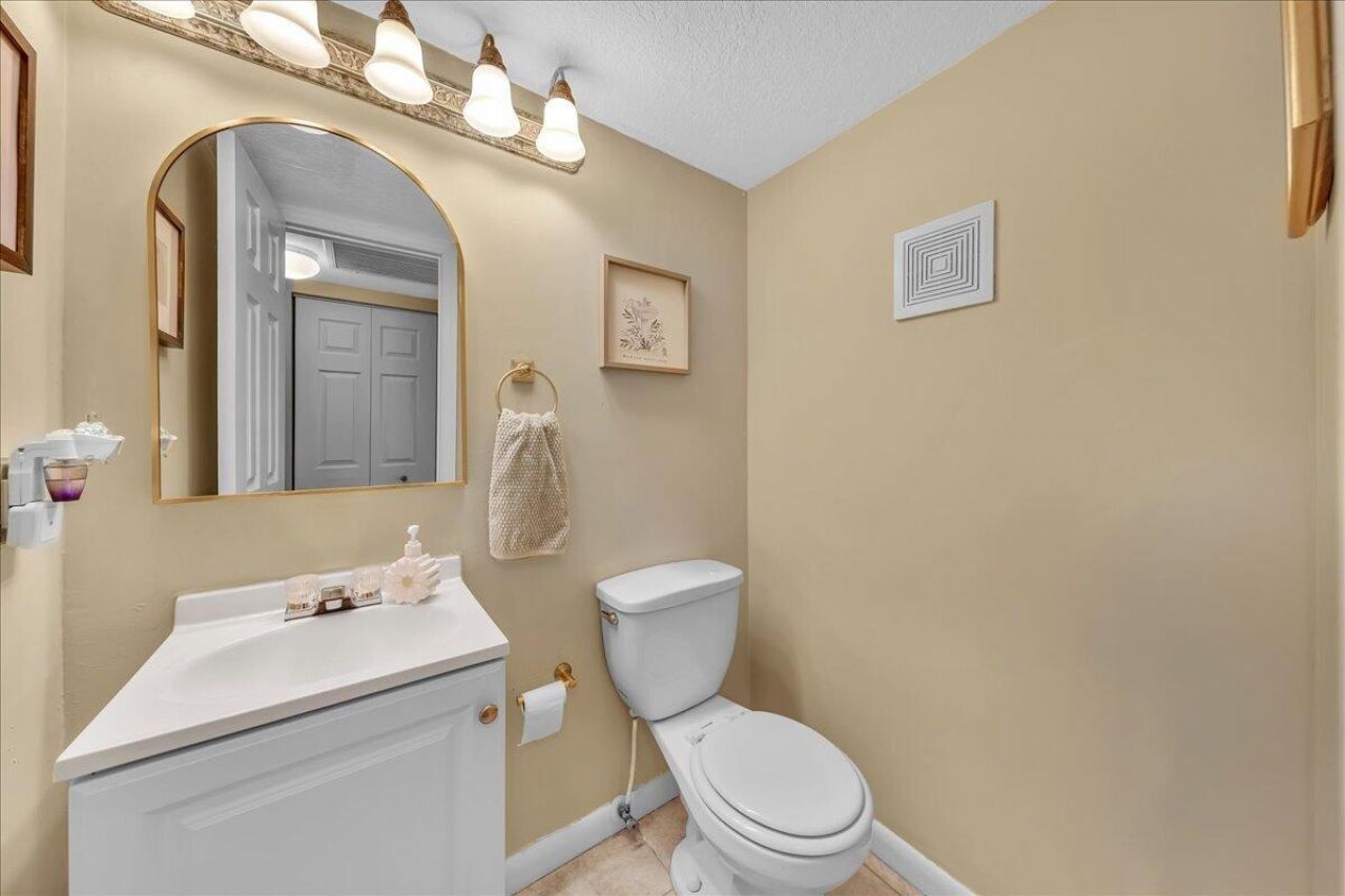 129 Suffolk D, Boca Raton, FL 33434 Photo