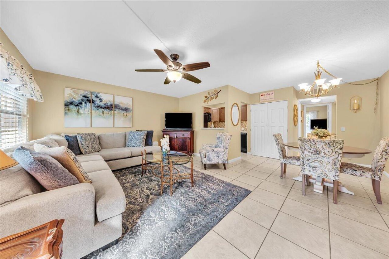 129 Suffolk D, Boca Raton, FL 33434 Photo