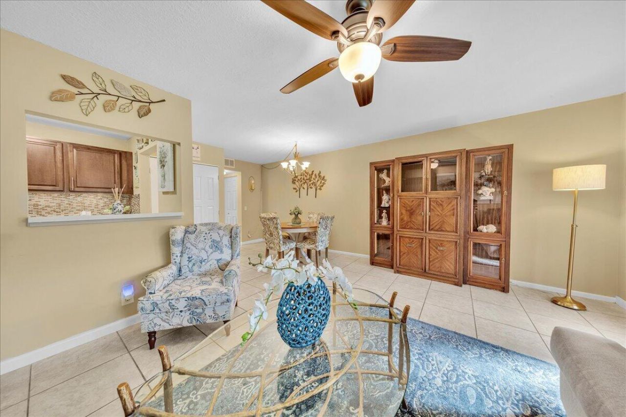 129 Suffolk D, Boca Raton, FL 33434 Photo