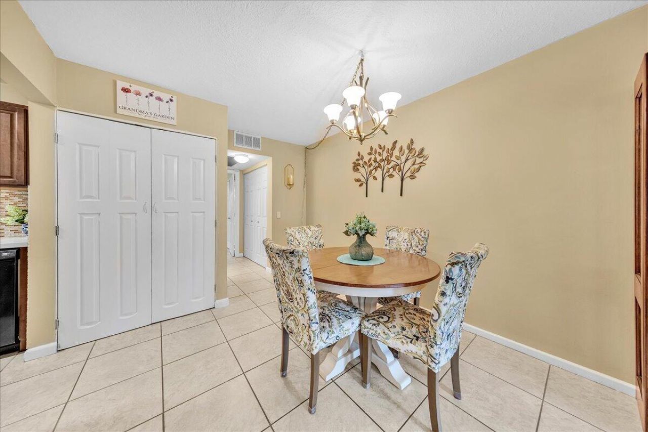 129 Suffolk D, Boca Raton, FL 33434 Photo