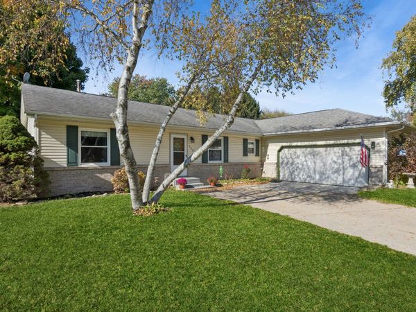 126 Drew Court, Poplar Grove, IL 61065