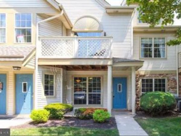 303 FOXCROFT CIRCLE, Unit CONDO 303, ROYERSFORD, PA 19468