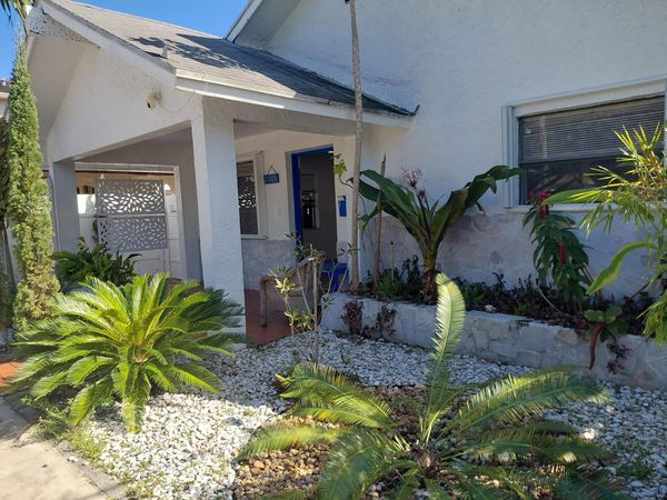 1008 NE 33RD Street, Oakland Park, FL 33334