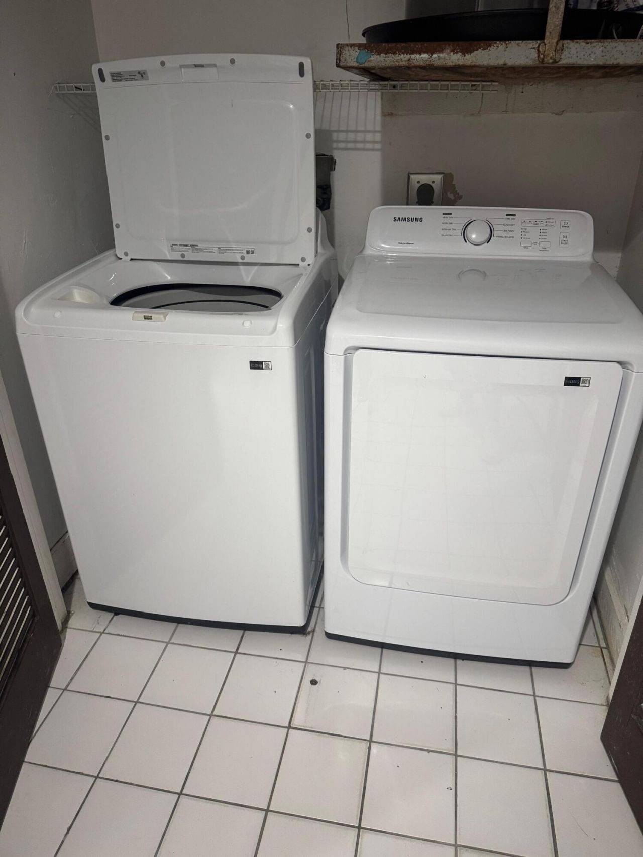 403 Glenwood Drive, Unit 403, West Palm Beach, FL 33415 Photo