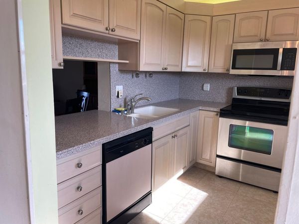 2520 NE 1st Court, Unit 411, Boynton Beach, FL 33435