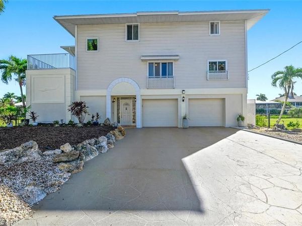 17911 Grey Heron CT, FORT MYERS BEACH, FL 33931