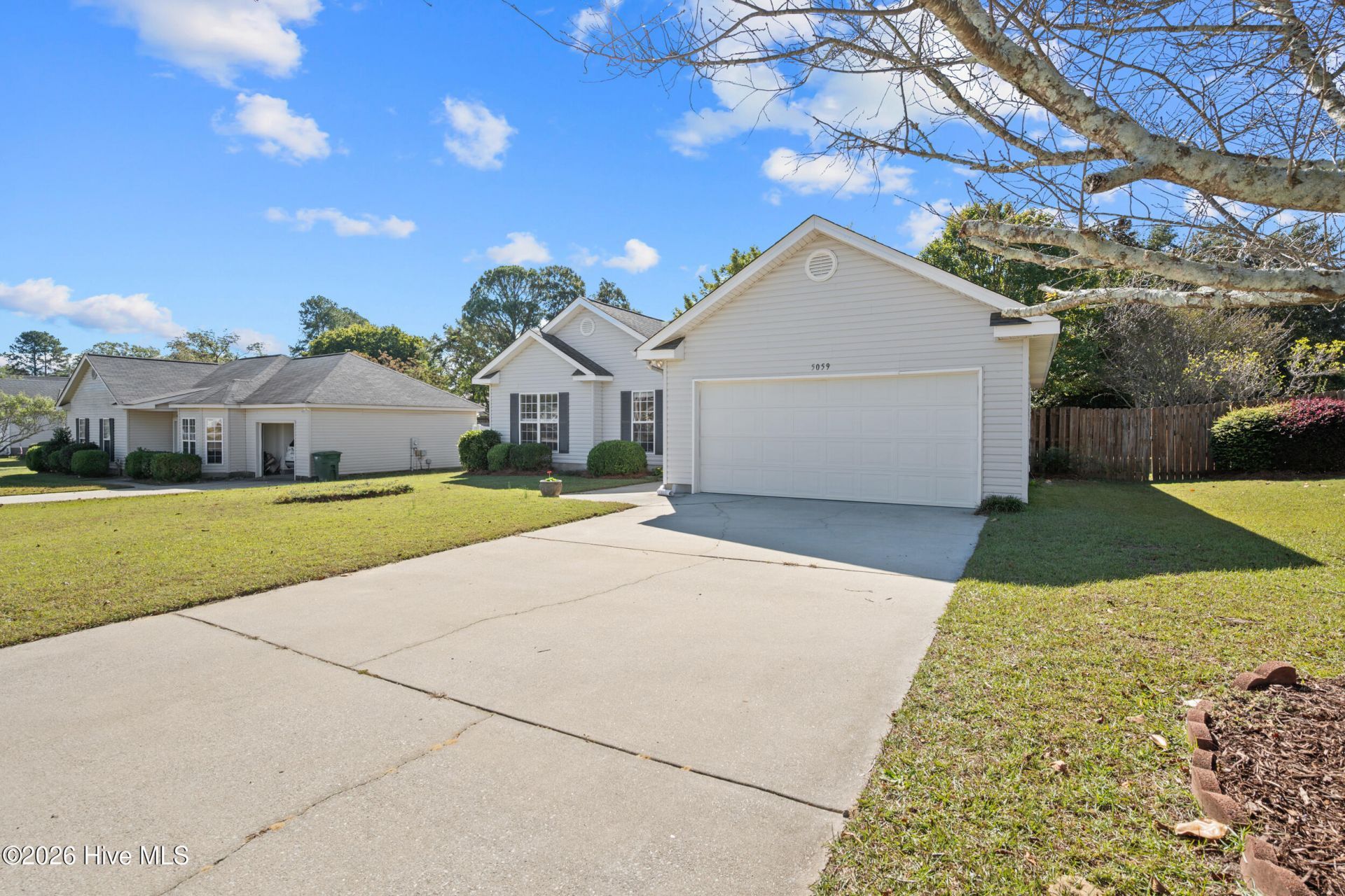 5059 Pleasant Pointe Drive Photo 9